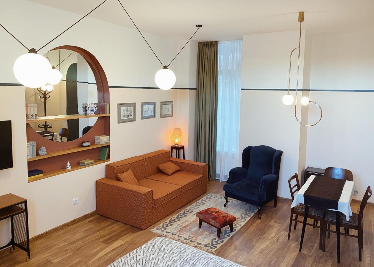 Cozy Baity Tbilisi Apartment Luaran gambar